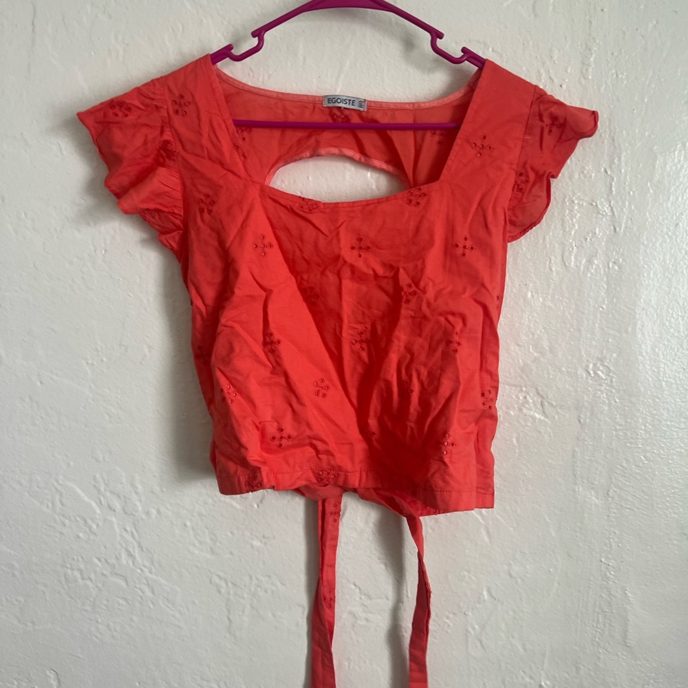 Bright salmon top with open back